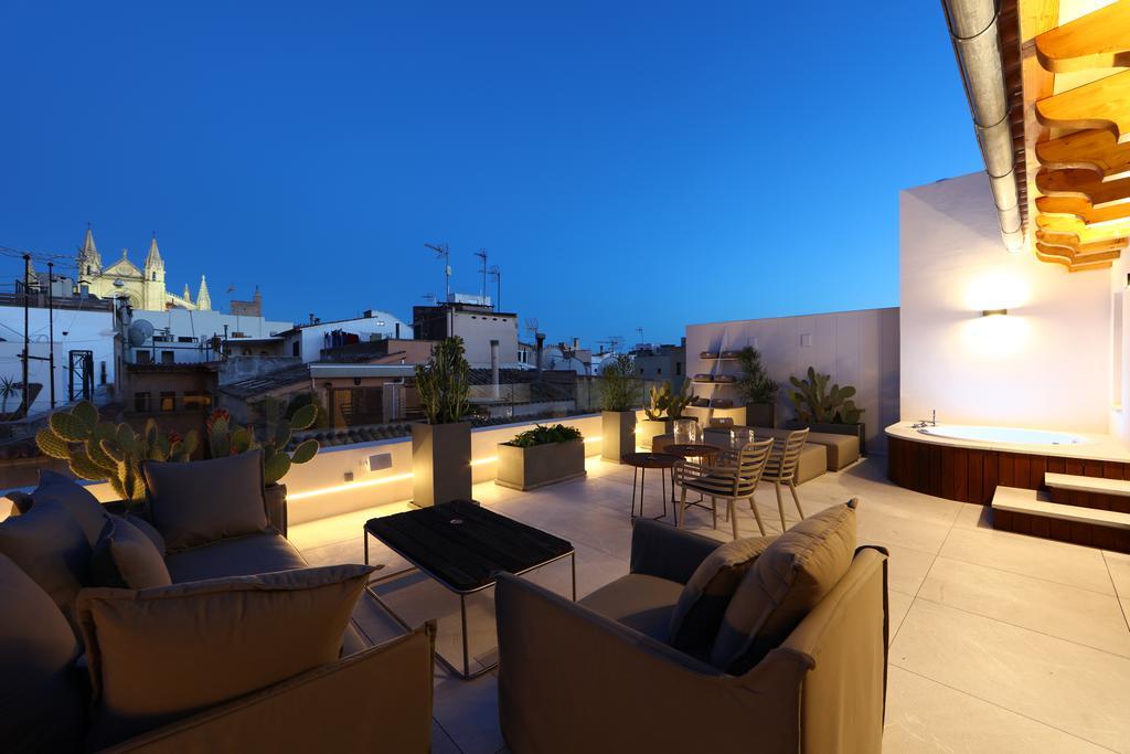 Bo Hotel Palma Exterior foto Rooftop terrace of a modern apartment in Valencia